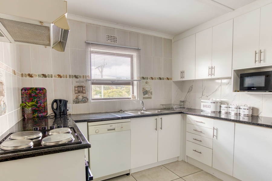 10 Bedroom Property for Sale in Croydon Western Cape